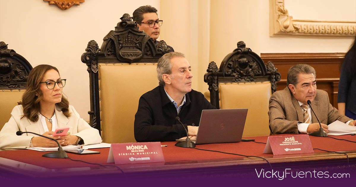 Cabildo de Puebla aprueba reformas a la Constitución estatal y autoriza financiamiento para puente vehicular