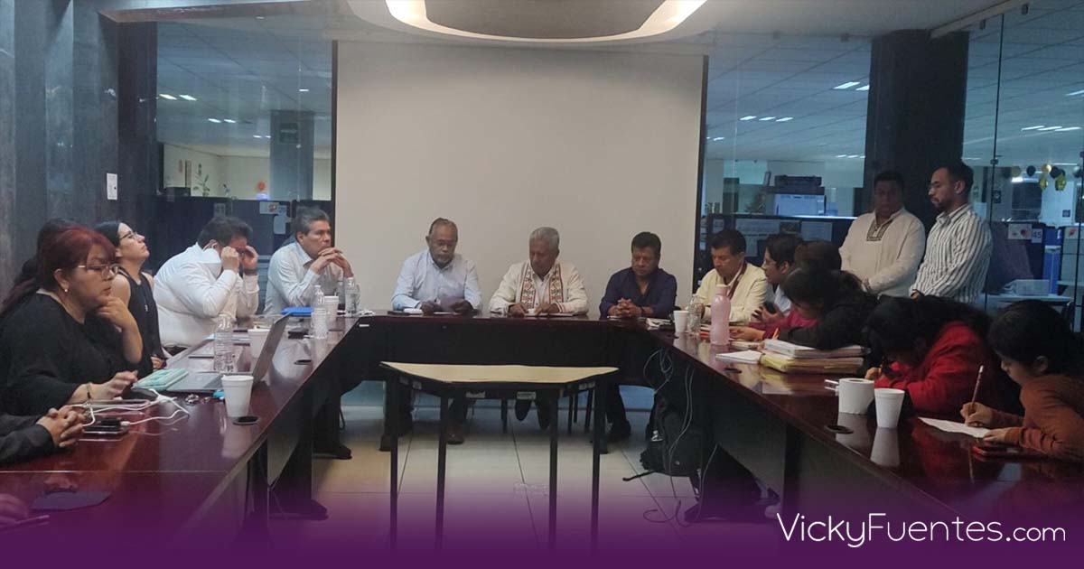 Gobierno dialoga con estudiantes de la Normal Rural de Teteles