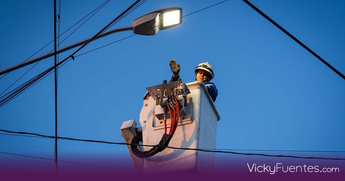 Puebla moderniza alumbrado público en San Antonio Abad con tecnología LED