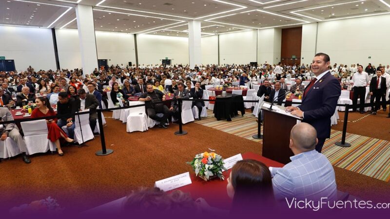Gobierno de Puebla impulsa la nueva escuela mexicana con obras, dignificación docente y energía solar