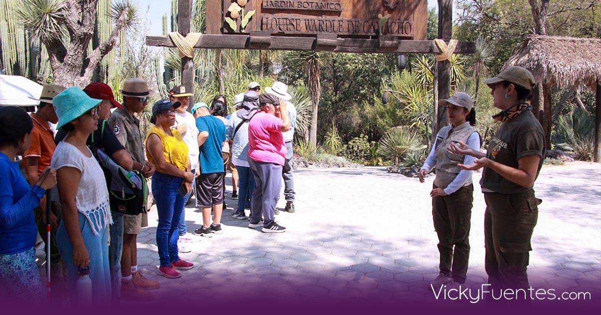 Personas con discapacidad visual disfrutan recorrido sensorial en Africam Safari