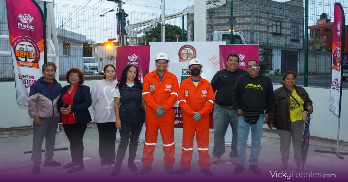 Gobierno municipal moderniza alumbrado público con tecnología LED en colonia Tres Cruces