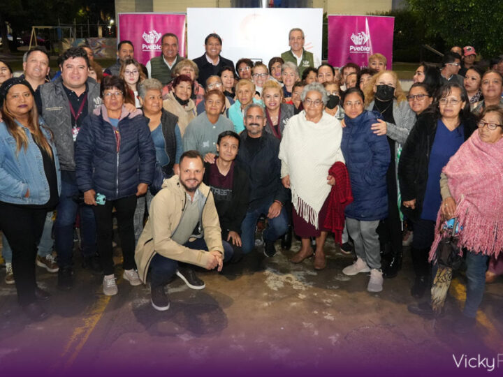 Puebla Brilla renueva alumbrado en Loma Bella y beneficia a más de 10 mil personas