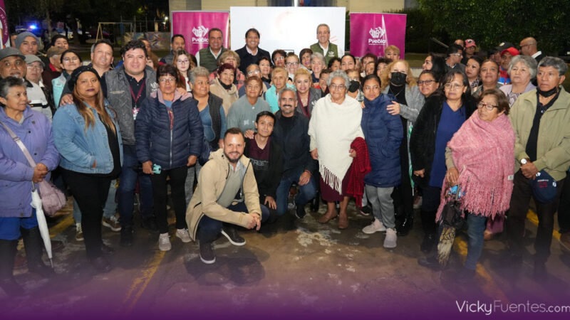 Puebla Brilla renueva alumbrado en Loma Bella y beneficia a más de 10 mil personas