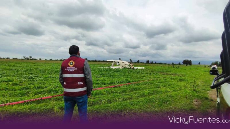 Avioneta de entrenamiento realiza aterrizaje forzoso en Huejotzingo, Puebla