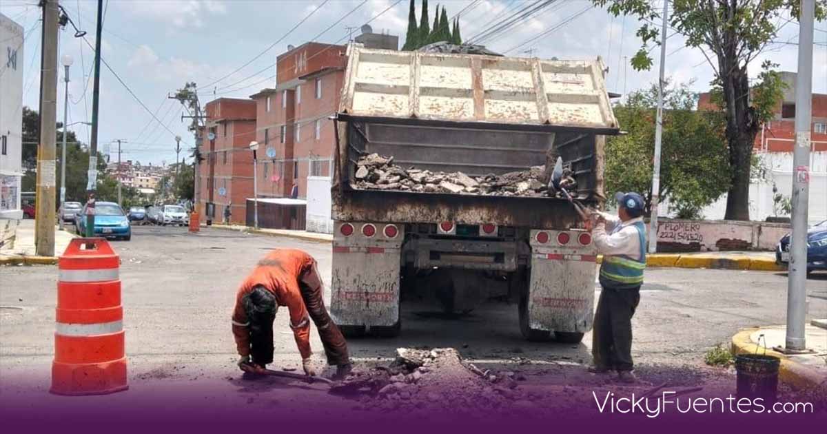 Realizan operativo con 25 cuadrillas para tapar baches en Puebla capital