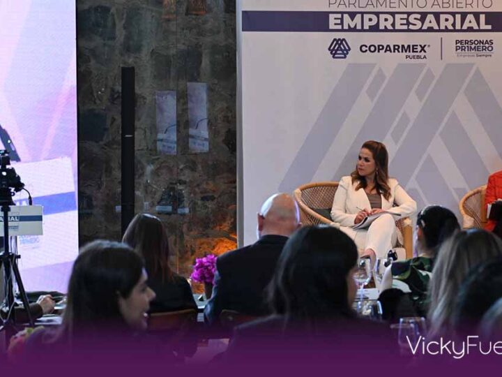 COPARMEX Puebla y Congreso debaten reforma sobre ciberasedio