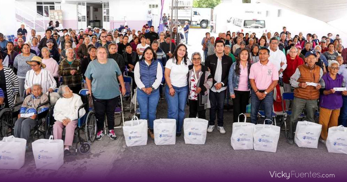 Lupita Cuautle entrega 1,900 apoyos alimentarios en San Andrés Cholula