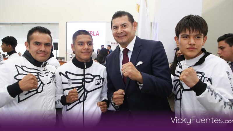 Puebla premia a sus atletas: estímulos récord para ajedrez y boxeo rumbo a la Olimpiada CONADE 2025