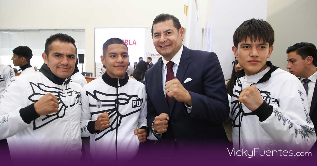 Puebla premia a sus atletas: estímulos récord para ajedrez y boxeo rumbo a la Olimpiada CONADE 2025