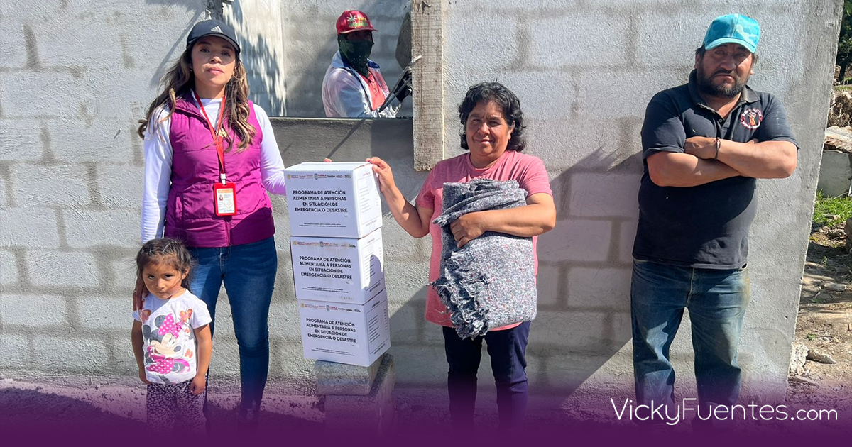 SEDIF entrega 3 277 despensas y 736 cobertores a damnificados por lluvias en Puebla