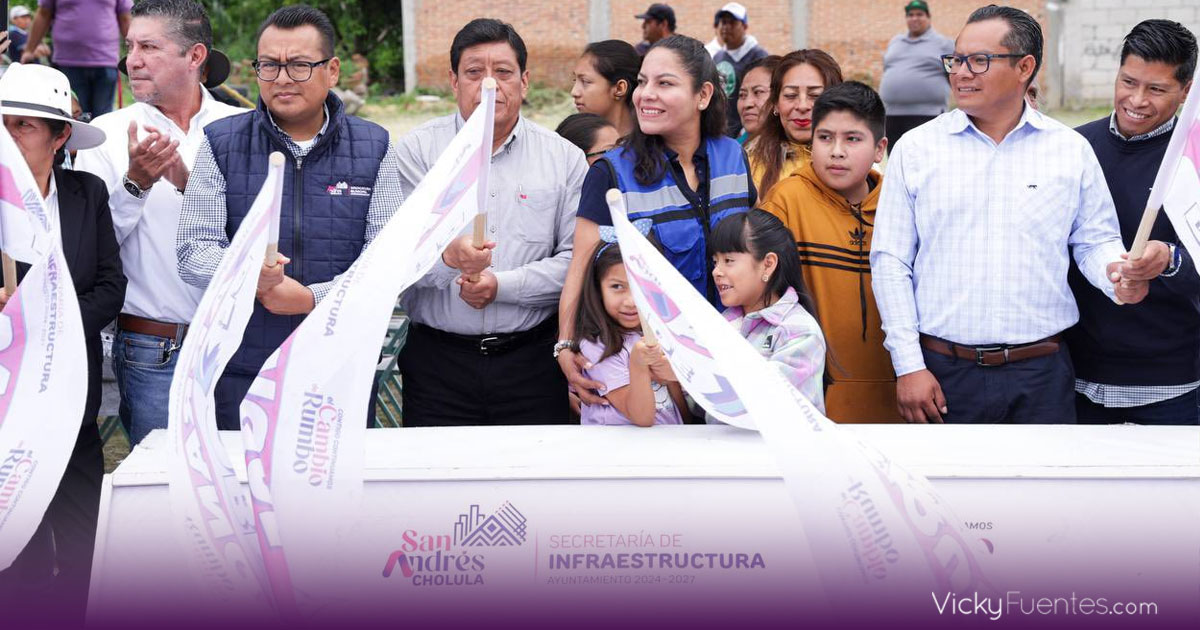Lupita Cuautle inicia adoquinamiento en San Bernardino Tlaxcalancingo