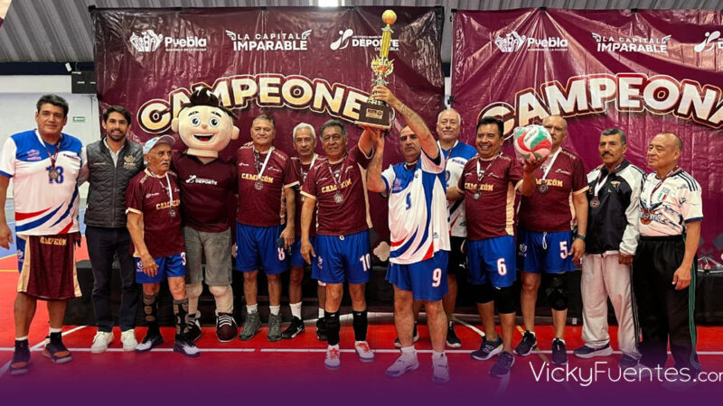 Torneo de Barrios de Cachibol en Puebla celebra la pasión de adultos mayores