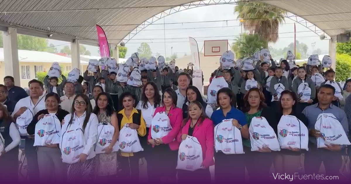 Arranca entrega de kits escolares en San Andrés Cholula