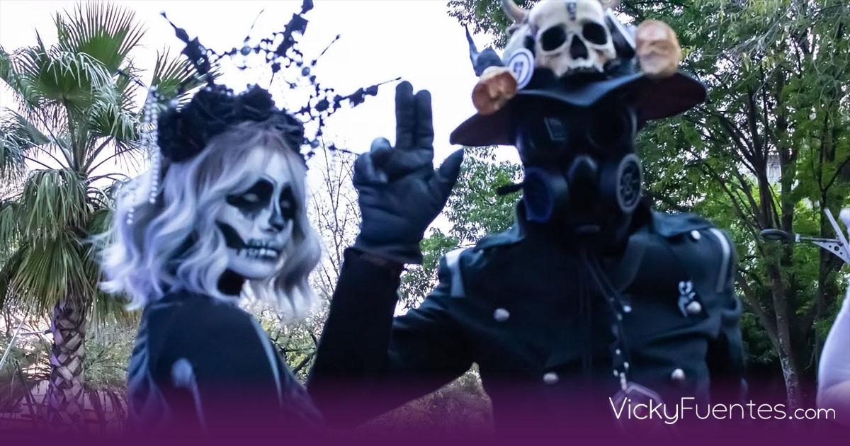 Marcha siniestra 2025 en Puebla: el ritual de disfraces que celebra la oscuridad