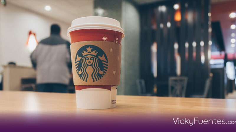 Starbucks: la drástica estrategia de cierres y despidos para su transformación en Norteamérica