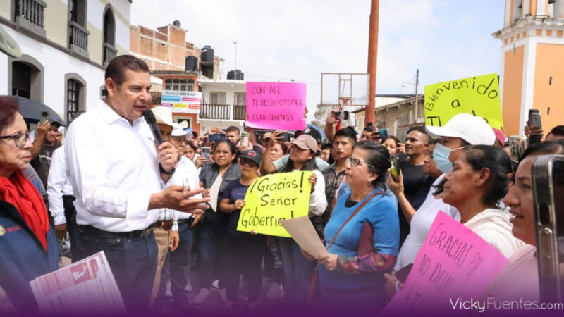 Alejandro Armenta recorre Tlacuilotepec y promete reconstrucción tras lluvias