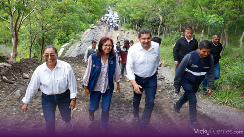 Gobierno de Puebla pide llevar ayuda al CIS y Casa Aguayo por daños en caminos