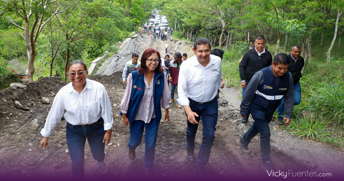 Gobierno de Puebla pide llevar ayuda al CIS y Casa Aguayo por daños en caminos