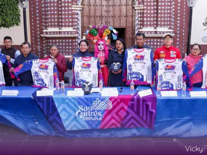 San Andrés Cholula presenta la playera y medalla de la Carrera de las Iglesias 2025
