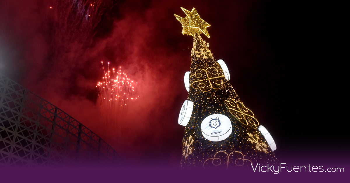 BUAP: El encendido navideño une a la comunidad universitaria en Ciudad Universitaria