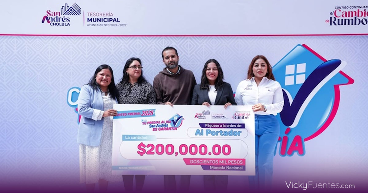 Lupita Cuautle entrega premios del Sorteo Predial 2025 en San Andrés Cholula