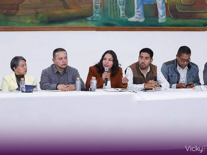 Lupita Cuautle estrecha colaboración con autoridades auxiliares en San Andrés Cholula