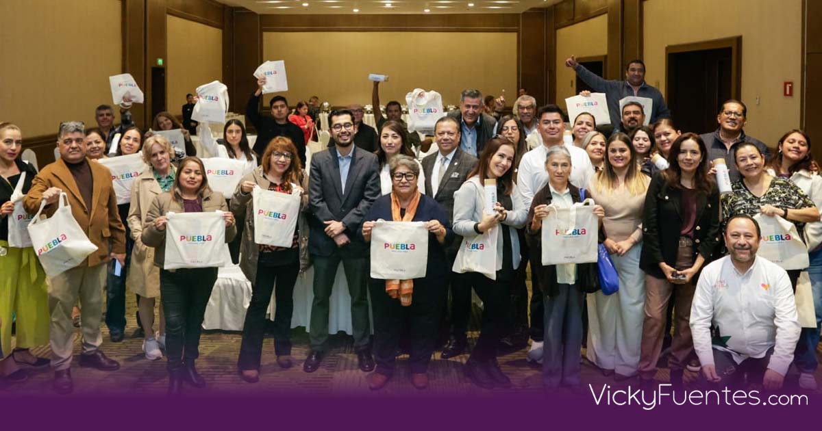 Conectividad aérea impulsa a Puebla: presentan atractivos turísticos en Guadalajara