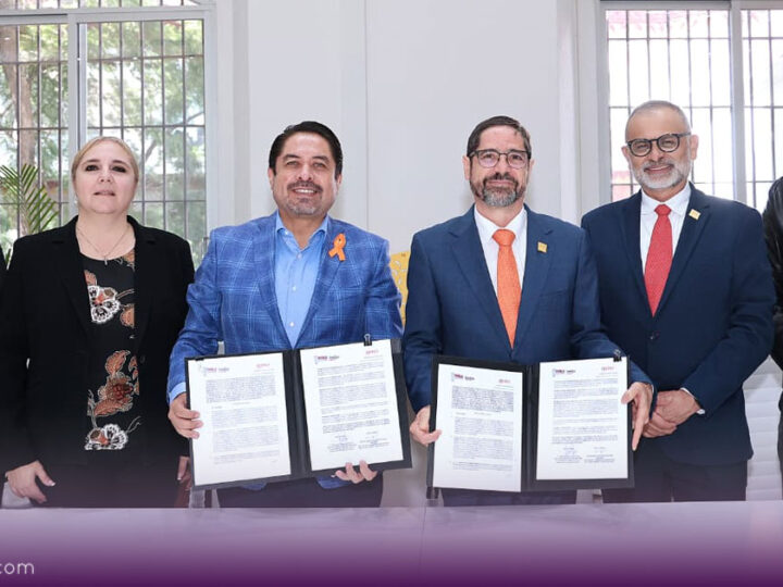 SEDIF e IBERO Puebla formalizan convenio para impulsar formación profesional