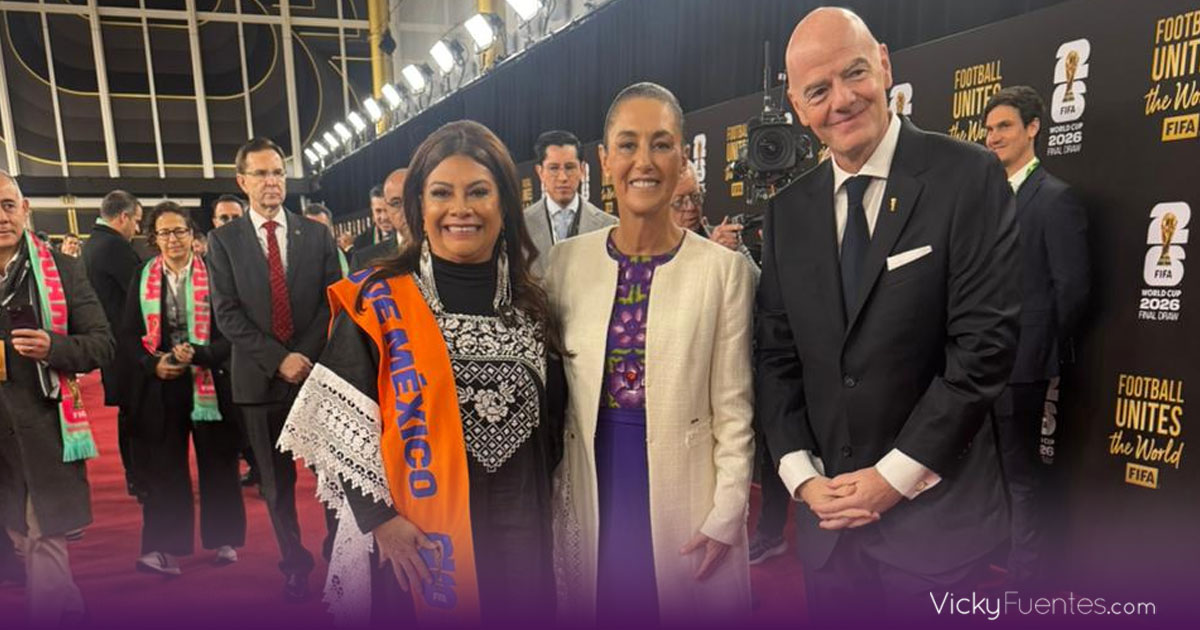 Claudia Sheinbaum arriba al sorteo del Mundial 2026 en Washington y es recibida por Gianni Infantino