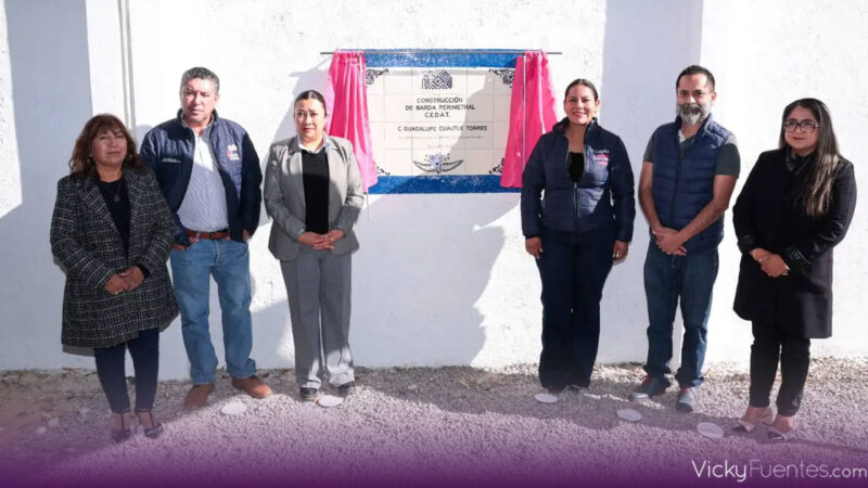 Lupita Cuautle fortalece la seguridad escolar con nueva barda en San Andrés Cholula