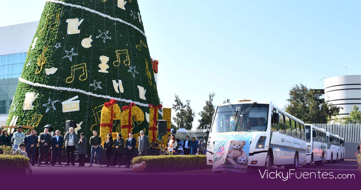 La BUAP reparte alegría con la entrega de 14 mil juguetes en Puebla