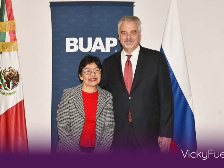 BUAP y Rusia celebran 135 años de relaciones diplomáticas con exposición de carteles