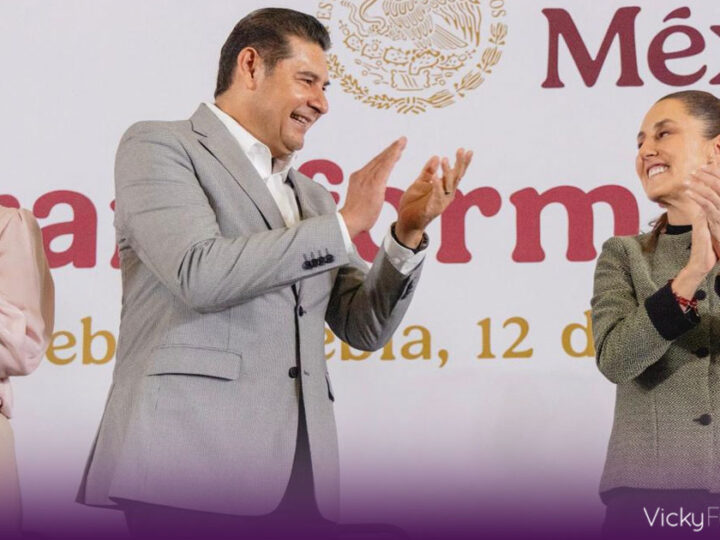 Claudia Sheinbaum cierra gira en Puebla con entrega de apoyos a mujeres