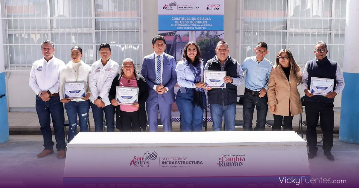 Cuautle fortalece la educación en Acatepec con entrega de aula tecnológica