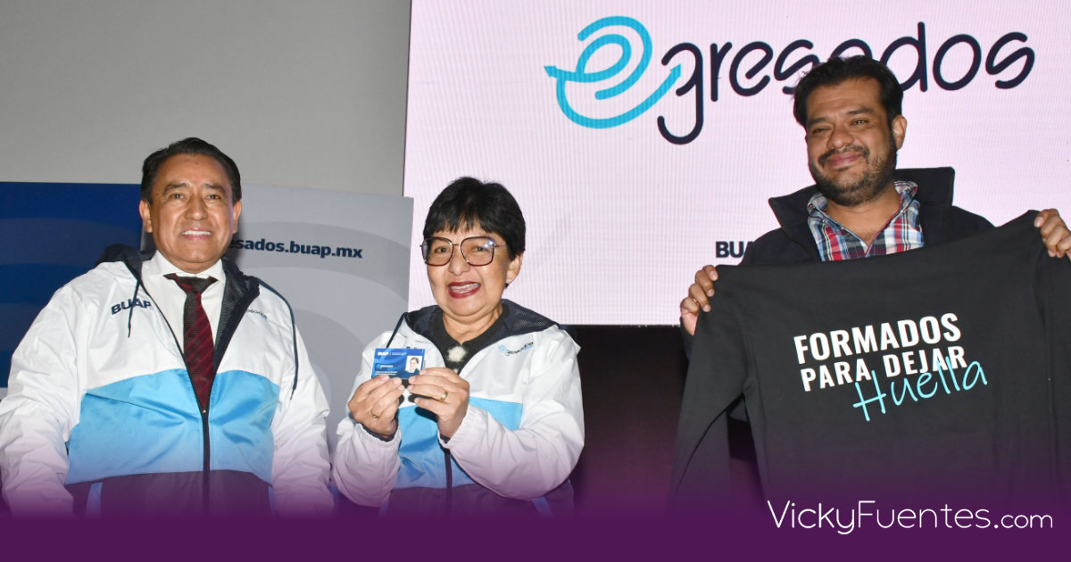 Lilia Cedillo presenta la nueva plataforma para egresados de la BUAP