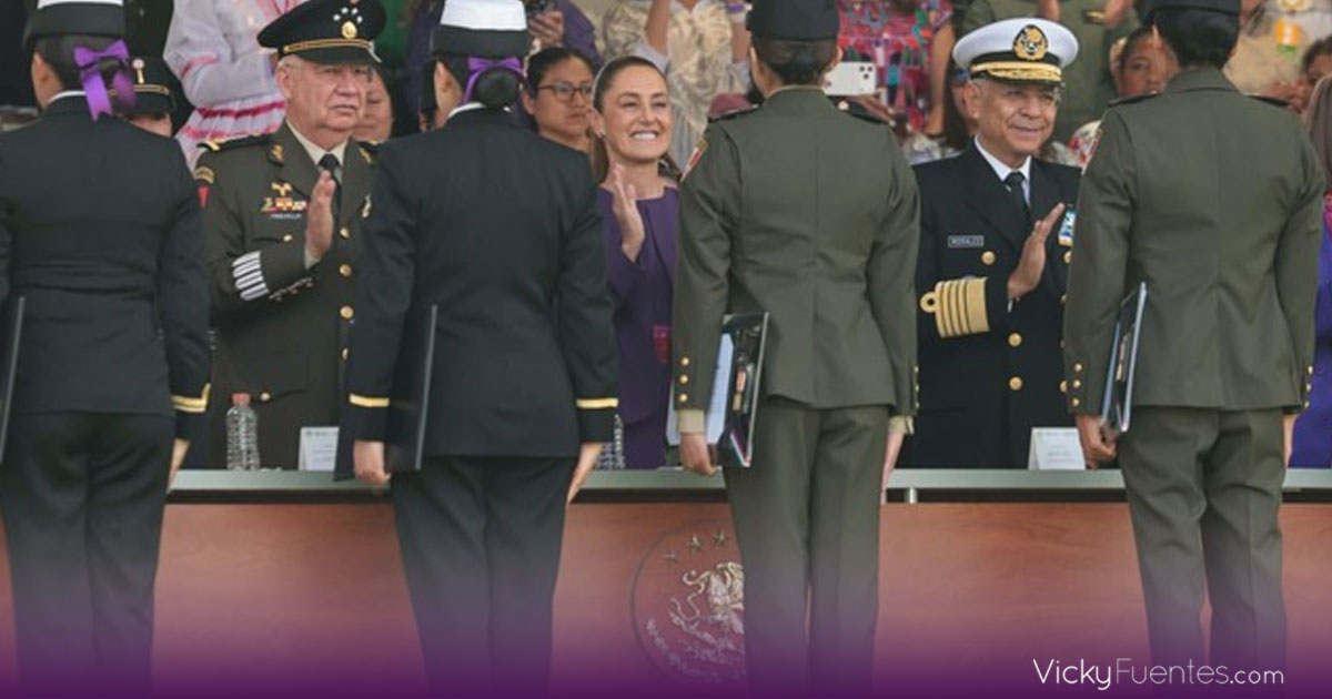 Claudia Sheinbaum reconoce a mujeres de las Fuerzas Armadas en el Día Internacional de la Mujer