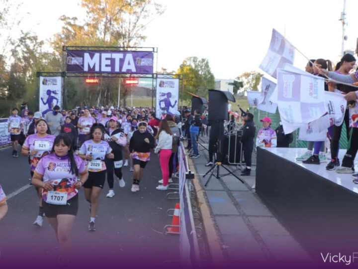 Más de 3 mil mujeres participan en carrera por la igualdad en Puebla