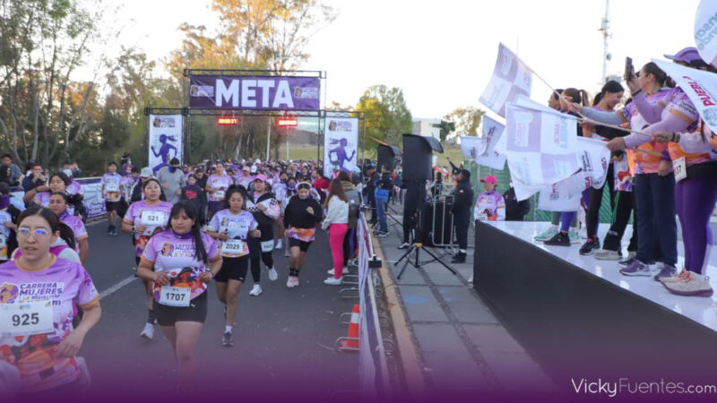 Más de 3 mil mujeres participan en carrera por la igualdad en Puebla