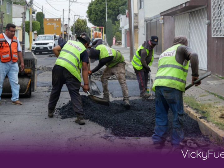 Pepe Chedraui supervisa avances de Bacheando Puebla en Jardines de San Manuel