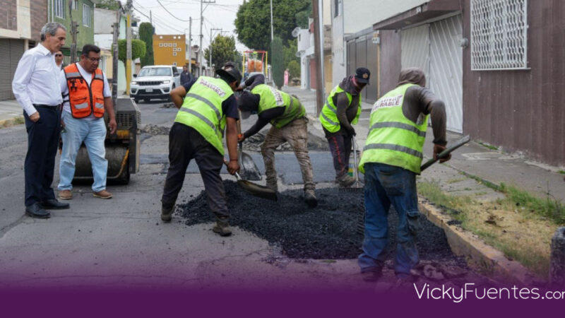 Pepe Chedraui supervisa avances de Bacheando Puebla en Jardines de San Manuel