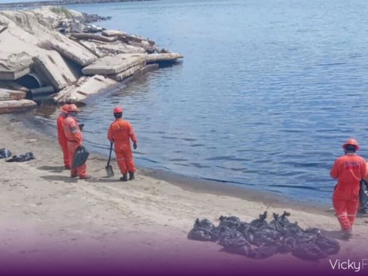 Recolectan 128 toneladas de residuos tras derrame de crudo en el Golfo de México