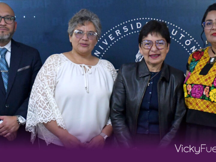 Lilia Cedillo toma protesta a la nueva directora de la Preparatoria Benito Juárez de la BUAP