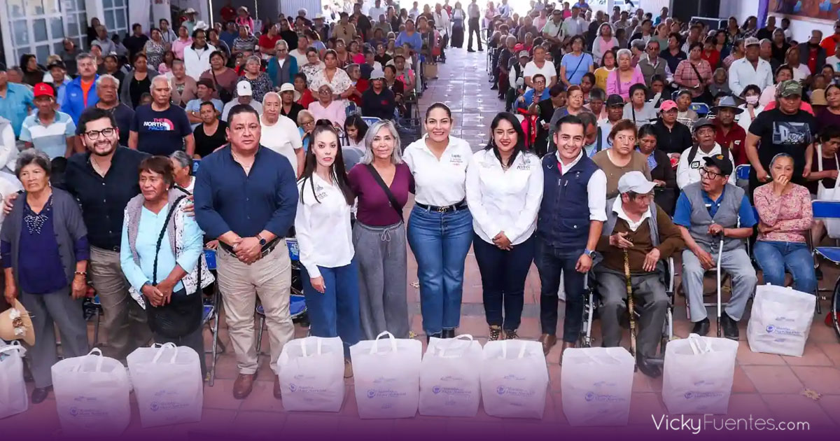 Lupita Cuautle entrega apoyos alimentarios y anuncia expansión en San Andrés Cholula