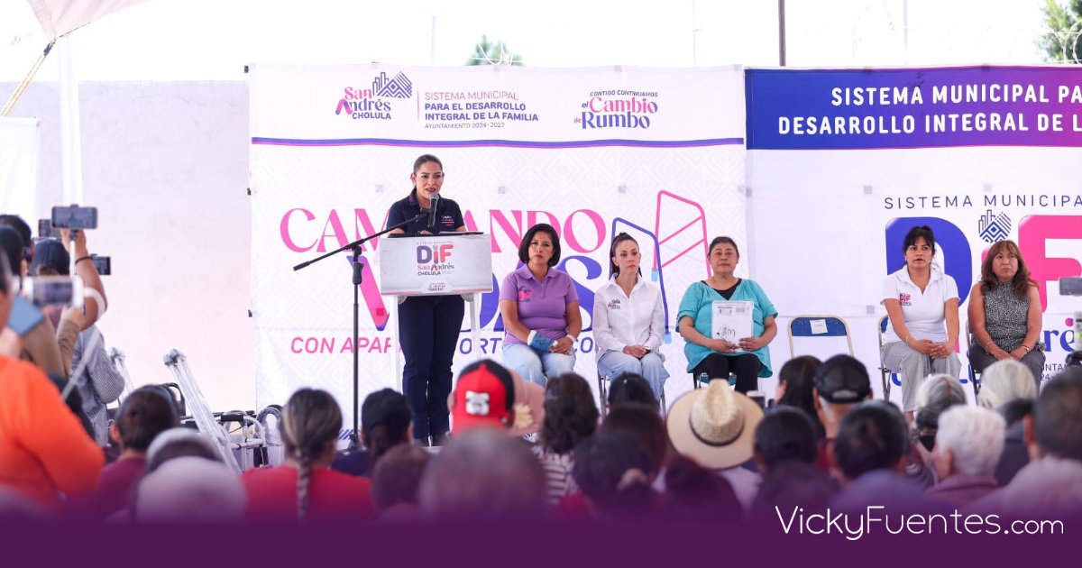 Lupita Cuautle entrega apoyos funcionales del programa Cambiando Vidas en San Andrés Cholula