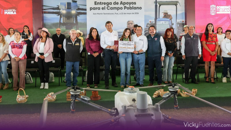 Alejandro Armenta entrega maquinaria y apoyos para reactivar el campo poblano