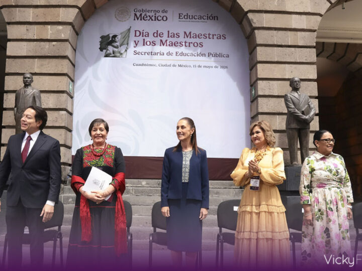 Claudia Sheinbaum anuncia aumento salarial del 9% para maestros en México