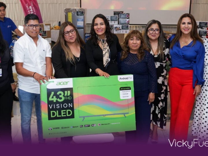 Lupita Cuautle reconoce la labor de docentes en San Andrés Cholula
