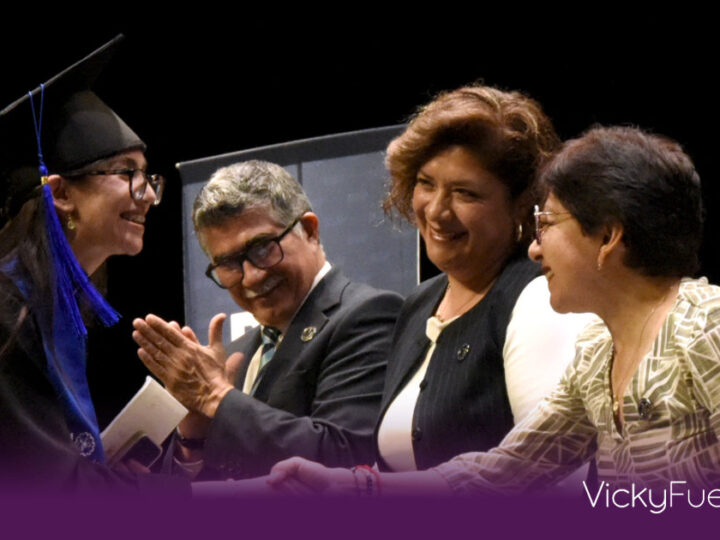 Lilia Cedillo encabeza la graduación de la licenciatura en biotecnología de la BUAP