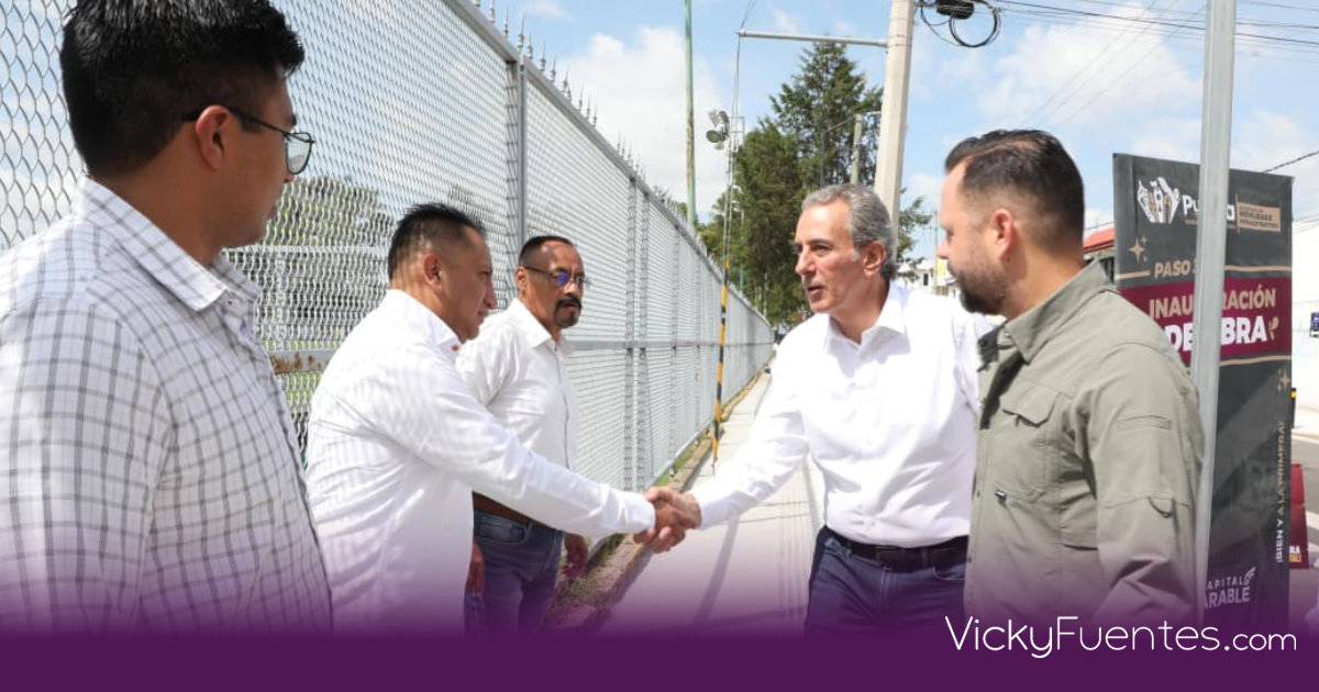 Pepe Chedraui entrega rehabilitación de la calle Ejido en Puebla
